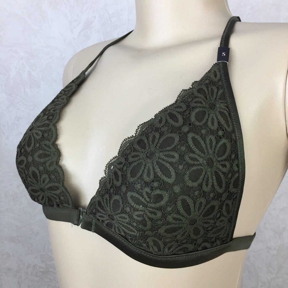 Small Victoria’s Secret Green Bralette w/ A-back